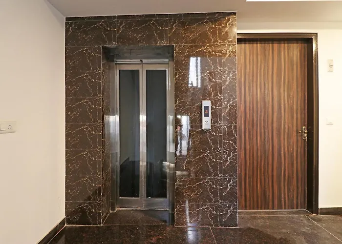 Hotel O Ny Plaza New Delhi